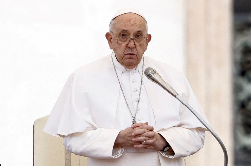 © Reuters. البابا فرنسيس بابا الفاتيكان في الفاتيكان يوم 25 أكتوبر تشرين الأول 2023. تصوير: جوليلمو مانجاباني - رويترز.
