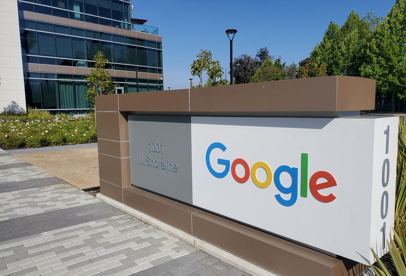 &copy; Reuters. Placa do lado de fora de um escritório do Google perto da sede da empresa em Mountain View, Califórnia, EUA.
08/05/2019
REUTERS/Paresh Dave