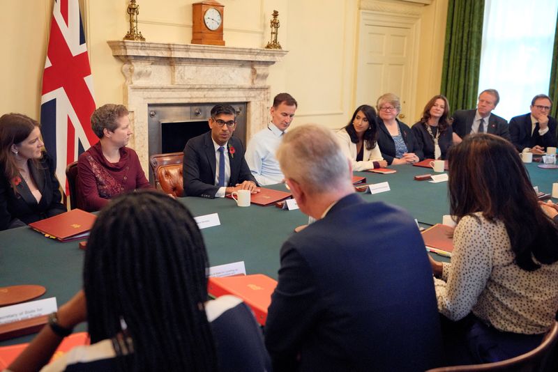 &copy; Reuters. Britain's Prime Minister Rishi Sunak, chairs a cabinet meeting in 10 Downing Street in London, Tuesday, Oct. 31, 2023. Kirsty Wigglesworth/Pool via REUTERS/FILE PHOTO