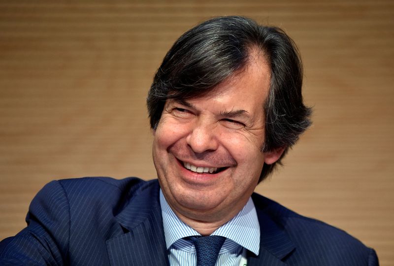 &copy; Reuters. FILE PHOTO: Carlo Messina, CEO of Intesa Sanpaolo bank smiles during shareholders meeting in Turin, Italy, April 27, 2017. REUTERS/Giorgio Perottino/File Photo