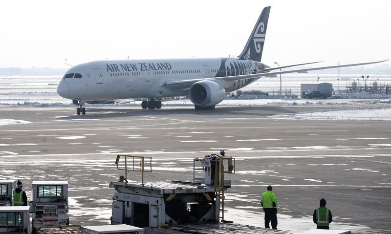 &copy; Reuters. FILE PHOTO: An Air New Zealand Boeing 787-9 Dreamliner plane taxis at O'Hare International Airport in Chicago, Illinois, U.S. November 30, 2018. REUTERS/Kamil Krzaczynski/File Photo