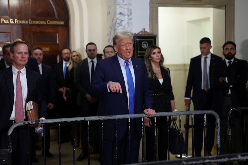 &copy; Reuters. Former U.S. President Donald Trump speaks on the day he attends the Trump Organization civil fraud trial, in New York State Supreme Court in the Manhattan borough of New York City, U.S., November 6, 2023. REUTERS/Shannon Stapleton