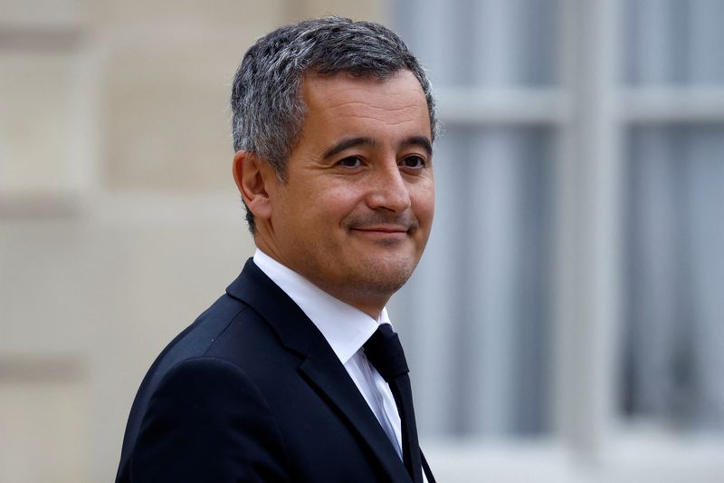 &copy; Reuters. Le ministre français de l'Intérieur et de l'Outre-mer, Gérald Darmanin, quitte le Palais de l'Élysée après la réunion hebdomadaire du cabinet, à Paris, en France. /Photo prise le 18 octobre 2023/REUTERS/Sarah Meyssonnier