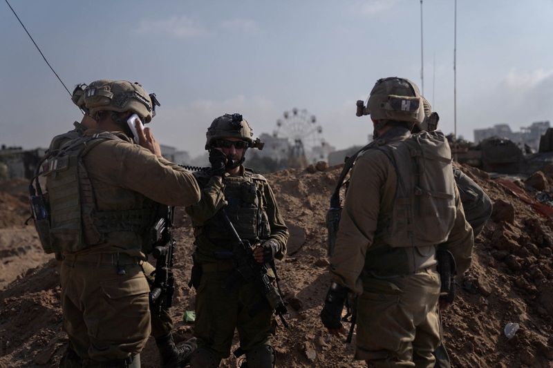 &copy; Reuters. Opération terrestre de l'armée israélienne contre le Hamas, dans la bande de Gaza. /Photo prise le 8 novembre 2023/REUTERS/Israel Defense Forces