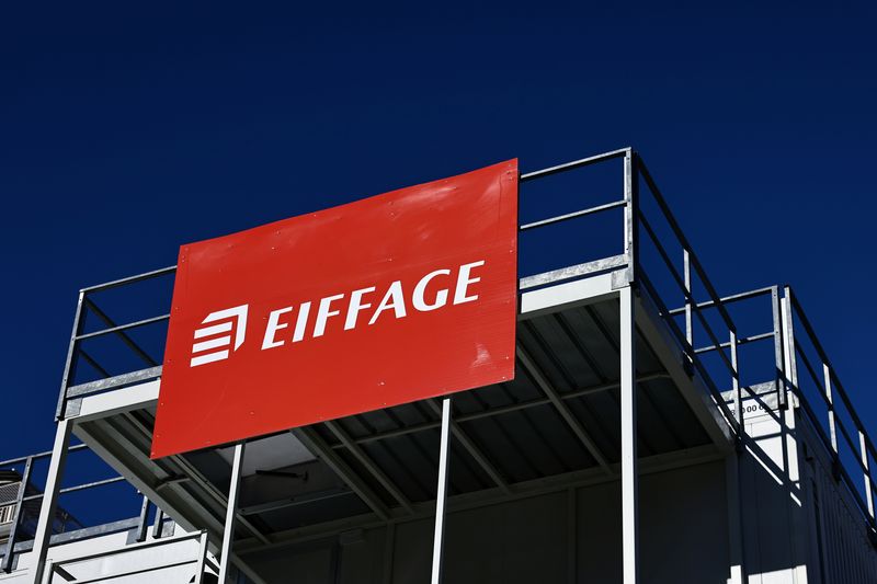 &copy; Reuters. FILE PHOTO: The logo of French construction group Eiffage is seen at a construction site in Paris, France, October 24, 2021. REUTERS/Sarah Meyssonnier/File Photo