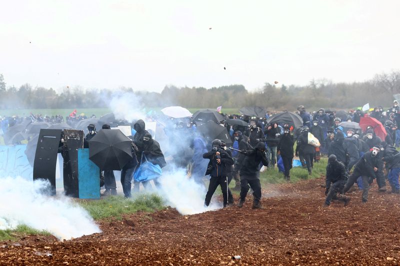 Le Conseil d’État annule le décret de dissolution des Soulèvements de la Terre