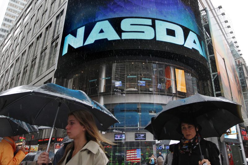 &copy; Reuters. Le NASDAQ à New York. /Photo d'archives/REUTERS/Brendan McDermid