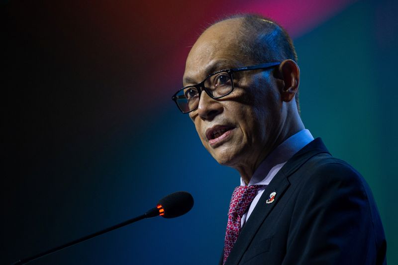&copy; Reuters. Philippine Finance Secretary Benjamin Diokno speaks during an economic briefing following President Ferdinand Marcos Jr's first State of the Nation Address, in Pasay City, Metro Manila, Philippines, July 26, 2022. REUTERS/Lisa Marie David/File Photo
