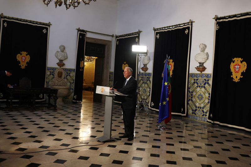 &copy; Reuters. １１月９日、ポルトガルのレベロデソウザ大統領は、汚職捜査が進められていたコスタ首相の辞意表明を受け、来年３月１０日に総選挙を実施すると発表した（２０２３年　ロイター／Pedro 