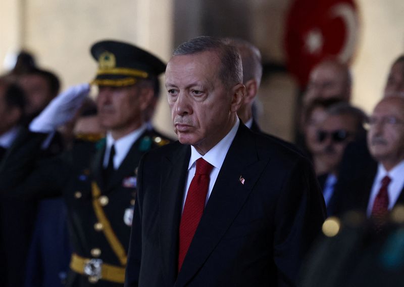 &copy; Reuters. الرئيس التركي رجب طيب أردوغان خلال احتفال بمناسبة مرور 100 عام على تأسيس دولة تركيا بالعاصمة أنقرة في يوم 29 أكتوبر تشرين الأول 2023 . تصوير : تشا