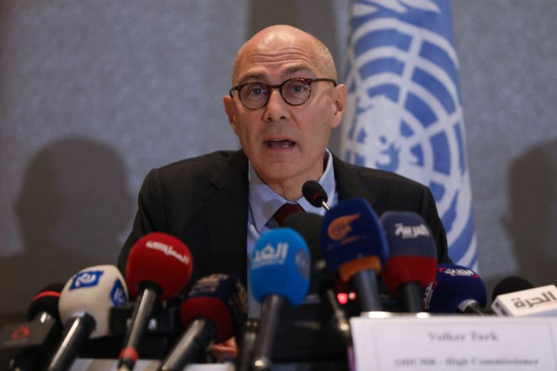 &copy; Reuters. L'Alto Commissario delle Nazioni Unite per i diritti umani Volker Turk parla durante una conferenza stampa ad Amman, in Giordania, il 10 novembre 2023. REUTERS/Alaa Al Sukhni