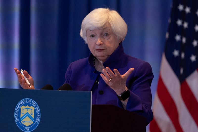 © Reuters. U.S. Treasury Secretary Janet Yellen attends a press conference after a meeting with Chinese Vice Premier He Lifeng, ahead of a U.S.-hosted APEC (Asia-Pacific Economic Cooperation) Summit in San Francisco, California, U.S., November 10, 2023. REUTERS/Carlos Barria