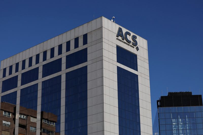 ACS hires SocGen to sell services unit in 700 million-800 million euro deal, Expansion reports