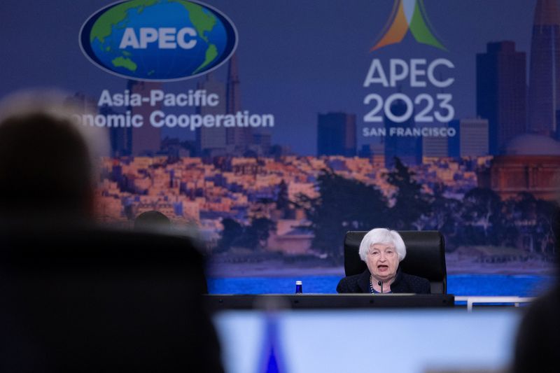 &copy; Reuters. FILE PHOTO: U.S. Secretary of Treasury, Janet Yellen hosts a Finance Ministers? Meeting plenary at the APEC (Asia-Pacific Economic Cooperation) Summit in San Francisco, California, U.S. November 13, 2023. REUTERS/Carlos Barria/File Photo