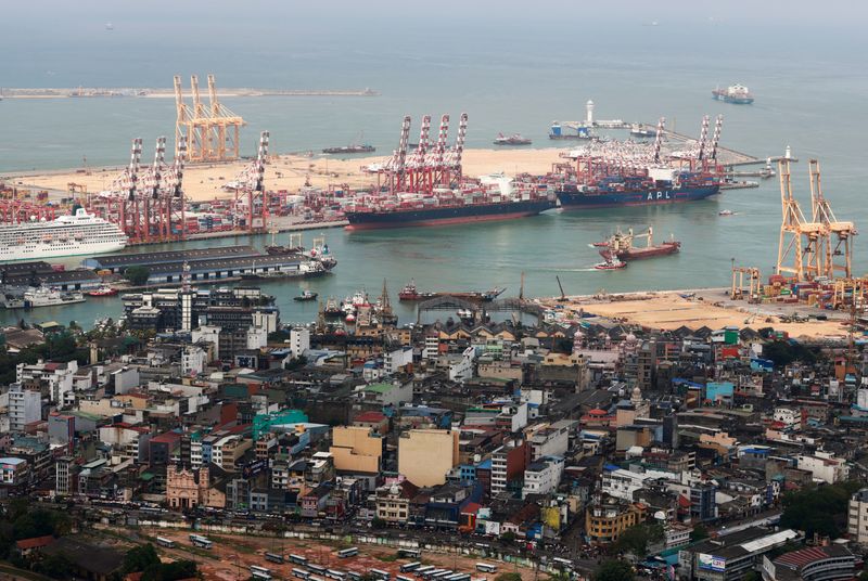 &copy; Reuters. A general view of the Colombo main port is seen beyond the main wholesale market, on the day President Ranil Wickremesinghe, who is also the island nation's finance minister, presents the annual budget in Colombo, Sri Lanka November 12, 2023. REUTERS/Dinu