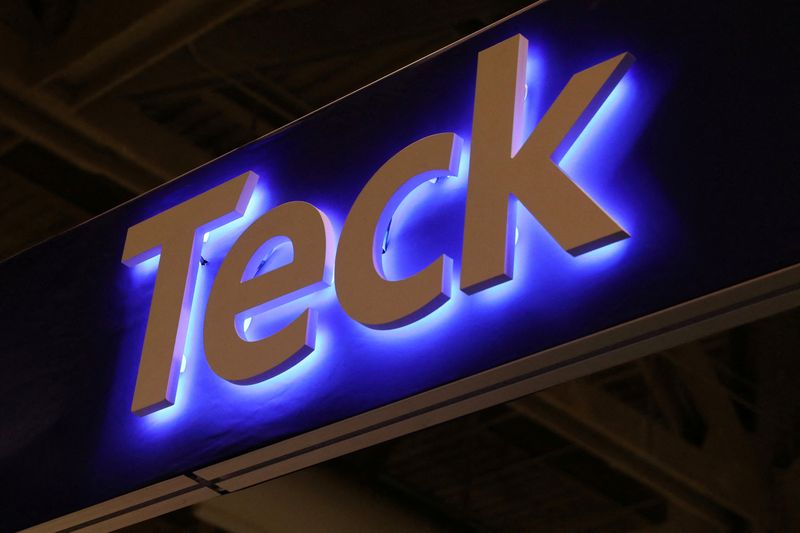 © Reuters. FILE PHOTO: The logo for Canadian mining company Teck Resources Limited is displayed above their booth at the Prospectors and Developers Association of Canada (PDAC) annual conference in Toronto, Ontario, Canada March 7, 2023. REUTERS/Chris Helgren/File Photo