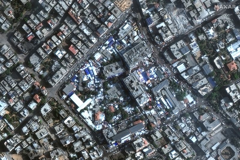&copy; Reuters. Une vue aérienne de l'hôpital Al Chifa. /Photo prise le 7 novembre 2023/REUETERS/Maxar Technologies