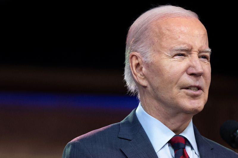 &copy; Reuters. U.S. President Joe Biden delivers remarks on the White House initiative on climate change, at the White House in Washington, November 14, 2023. REUTERS/Tom Brenner