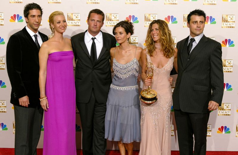 &copy; Reuters. FILE PHOTO: David Schwimmer, Lisa Kudrow, Matthew Perry, Courteney Cox Arquette, Jennifer Aniston and Matt LeBlanc of "Friends", appear in the photo room at the 54th annual Emmy Awards in Los Angeles, U.S., September 22, 2002. REUTERS/Mike Blake/File Phot