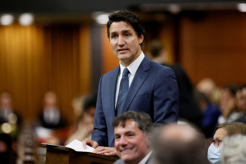 &copy; Reuters. رئيس الوزراء الكندي جاستن ترودو يتحدث إلى مجلس العموم في البرلمان الكندي في أوتاوا يوم 3 أكتوبر تشرين الأول 2023. تصوير: بلير جايبل - رويترز 