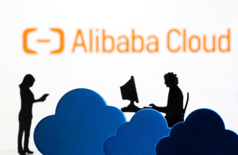 © Reuters. 3D printed clouds and figurines are seen in front of the Alibaba Cloud service logo in this illustration taken February 8, 2022. REUTERS/Dado Ruvic/Illustration