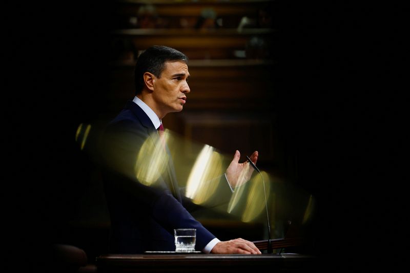 &copy; Reuters. Il primo ministro spagnolo ad interim Pedro Sanchez durante il dibattito di investitura a Madrid, Spagna, 15 novembre 2023. REUTERS/Susana Vera