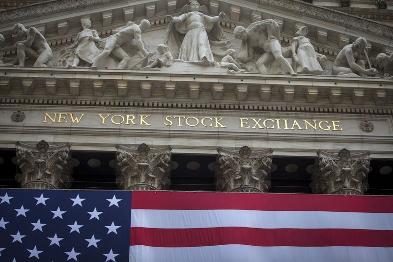 &copy; Reuters.  　１１月１６日、米国株式市場はダウ工業株３０種が小反落して取引を終えた。ニューヨークで撮影（２０２３年　ロイター／Carlo Allegri）