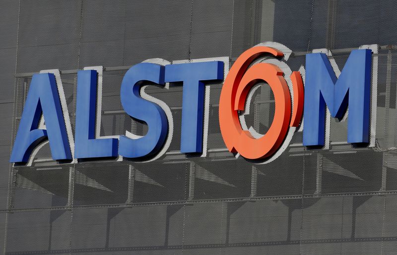 &copy; Reuters. Le logo d'Alstom dans son usine de Semeac, près de Tarbes, en France. /Photo prise le 15 février 2019/REUTERS/Régis Duvignau