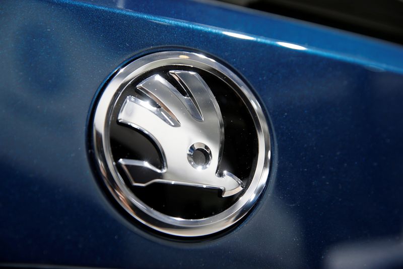 &copy; Reuters. FILE PHOTO: A Skoda logo is pictured during the Volkswagen Group's annual general meeting in Berlin, Germany, May 3, 2018. REUTERS/Axel Schmidt