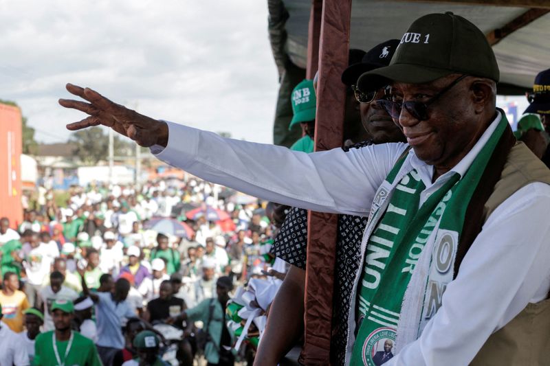 &copy; Reuters. FILE PHOTO: Liberia's opposition Unity Party Joseph Boakai waves to his supporters as holds his final campaign rally for the presidential elections in Monrovia, Liberia October  7, 2023. Reuters/Carielle Doe/File Photo