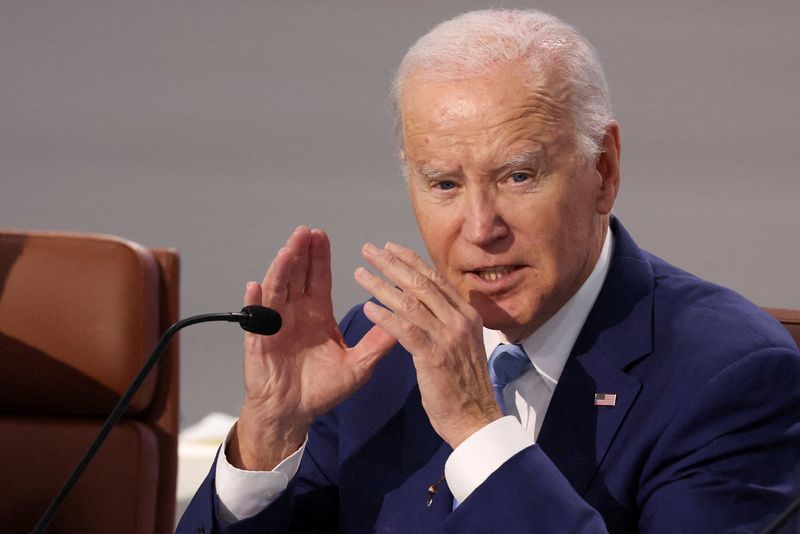 &copy; Reuters. U.S. President Joe Biden takes part in a leaders plenary meeting during Asia-Pacific Economic Cooperation (APEC) CEO Summit in San Francisco, California, U.S. November 16, 2023. REUTERS/Brittany Hosea-Small