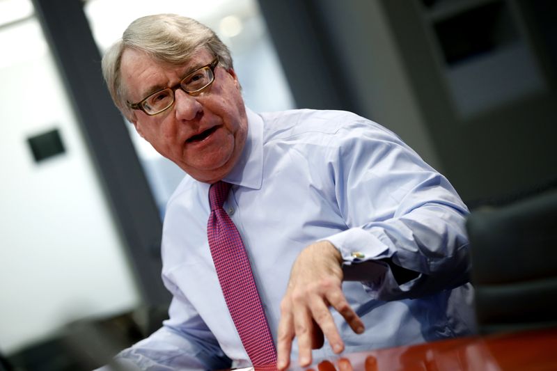 Short-seller Jim Chanos to close hedge funds -WSJ