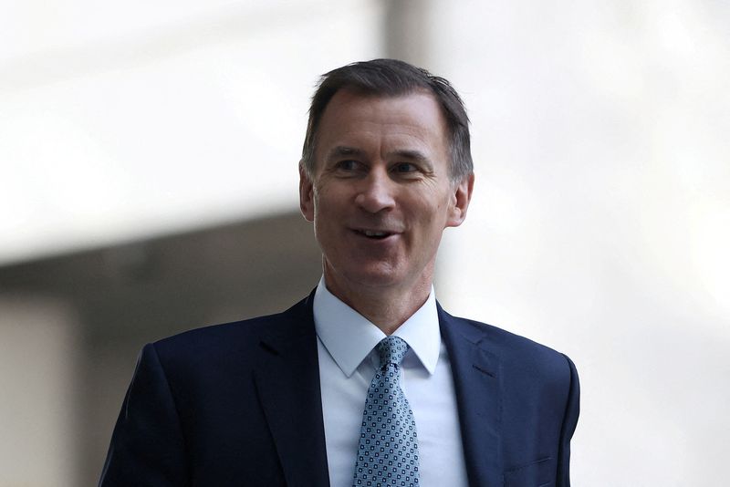 &copy; Reuters. FILE PHOTO: Chancellor of the Exchequer Jeremy Hunt, arrives at BBC Broadcasting House, ahead of his appearance on Sunday with Laura Kuenssberg, in London, Britain, September 3, 2023. REUTERS/Hollie Adams/File Photo