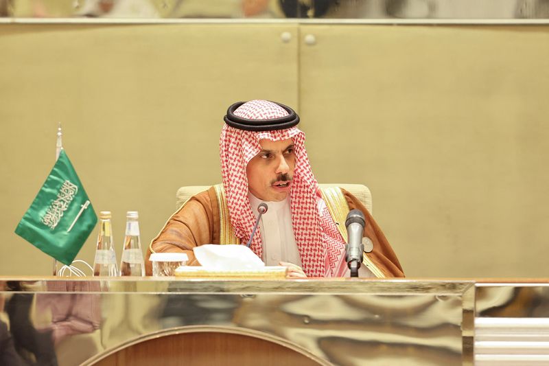 &copy; Reuters. وزير الخارجية السعودي الأمير فيصل بن فرحان آل سعود يتحدث خلال مؤتمر صحفي على هامش قمة منظمة التعاون الإسلامي حول أزمة غزة في الرياض يوم 11 نو