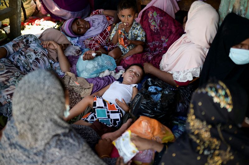 Hundreds more Rohingya refugees arrive in Indonesia's Aceh