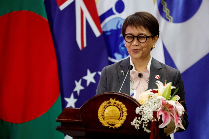 &copy; Reuters. وزيرة الخارجية الإندونيسية ريتنو مرسودي خلال الإدلاء بتصريحاتها في فعالية توقيع مذكرة تفاهم في جاكرتا في الرابع من سبتمبر أيلول 2023. تصوير: 