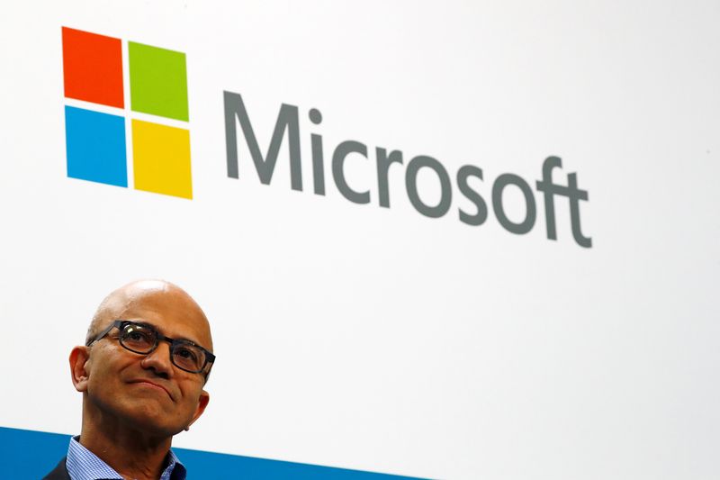 &copy; Reuters. FILE PHOTO: Microsoft CEO Satya Nadella addresses a news conference in Berlin, Germany February 27, 2019. REUTERS/Fabrizio Bensch