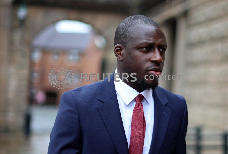 &copy; Reuters. O jogador Benjamin Mendy chega ao Chester Crown Court para julgamento após acusações de estupro e agressão sexual
14/07/2023
REUTERS/Phil Noble