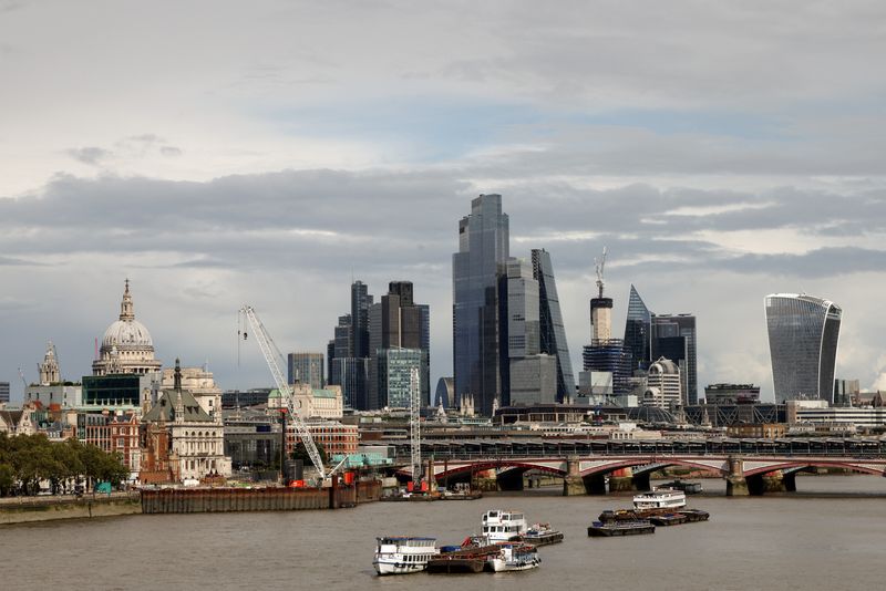 &copy; Reuters. FILE PHOTO: A view of the London financial district seen from Waterloo Bridge in London, Britain, August 26, 2023.  REUTERS/Kevin Coombs/File photo