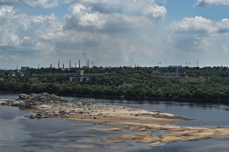 &copy; Reuters. منظر يظهر لنهر دنيبرو في أوكرانيا يوم 25 يونيو حزيران 2023. تصوير: رويترز.