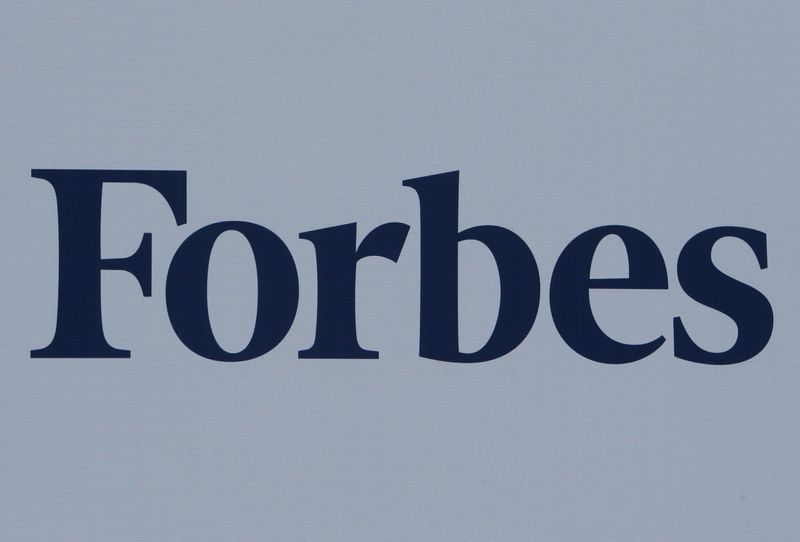 &copy; Reuters. Logotipo da revista Forbes retratado em fórum em São Petersburgo, Rússia
01/06/2017
REUTERS/Sergei Karpukhin