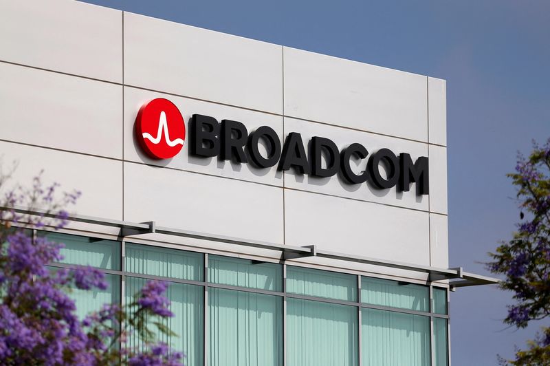 &copy; Reuters. FILE PHOTO: Broadcom Limited company logo is pictured on an office building in Rancho Bernardo, California May 12, 2016.   REUTERS/Mike Blake/File Photo