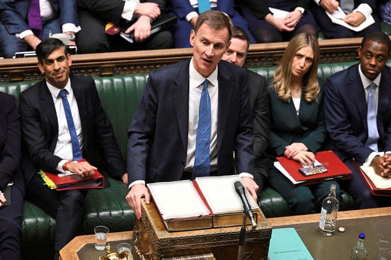&copy; Reuters. Britain's Chancellor of the Exchequer Jeremy Hunt gives Autumn Statement at the House of Commons in London, Britain, November 22, 2023. UK Parliament/Jessica Taylor/Handout via REUTERS