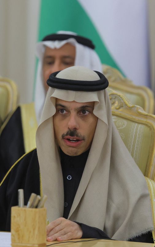 &copy; Reuters. Ministro das Relações Exteriores da Arábia Saudita, príncipe Faisal bin Farhan Al Saud
21/11/2023
REUTERS/Evgenia Novozhenina