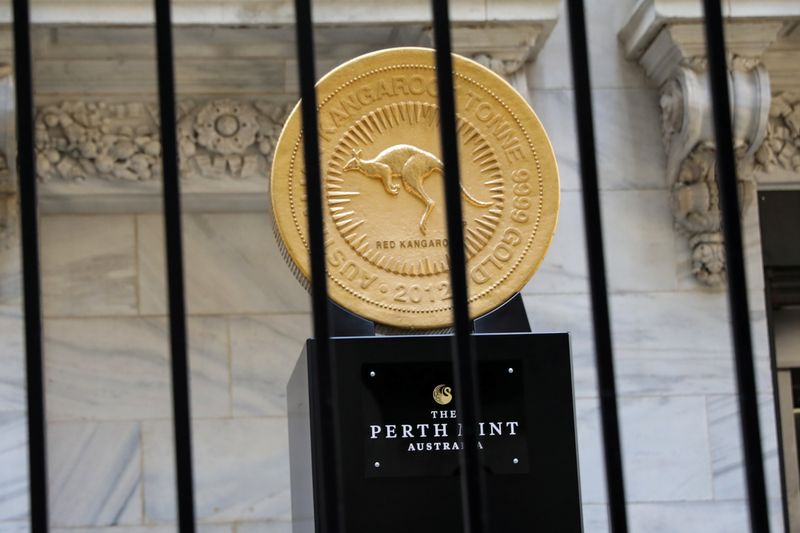 &copy; Reuters. The world's largest gold bullion coin, the Australian Kangaroo One Tonne Gold Coin, is displayed to mark the official launch of the Perth Mint Physical Gold Exchange Traded Fund (AAAU), outside the New York Stock Exchange (NYSE) in New York, U.S., July 16
