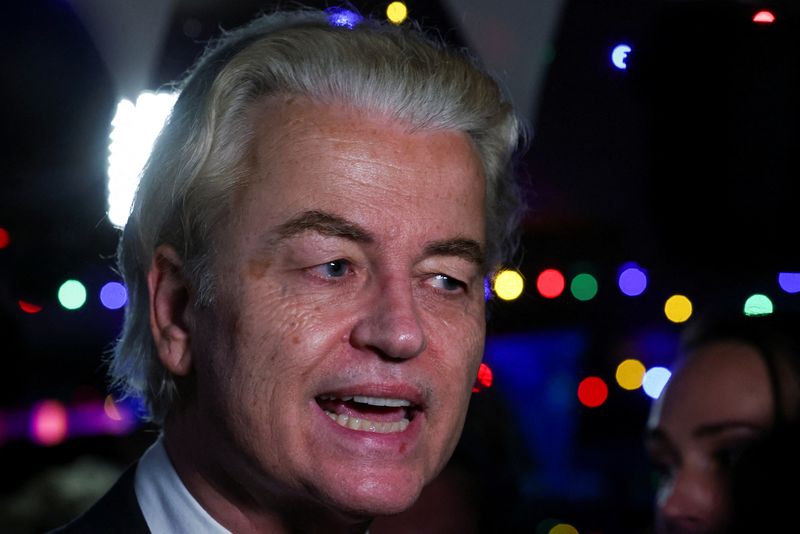 &copy; Reuters. L'homme politique néerlandais d'extrême-droite Geert Wilders après la publication de sondages à la sortie des urnes montrant son partie en tête. /Photo prise le 22 novembre 2023/REUTERS/Yves Herman