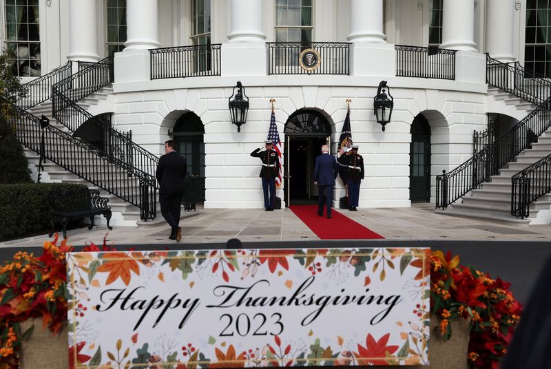 Americans celebrate Thanksgiving on edge over war in Gaza