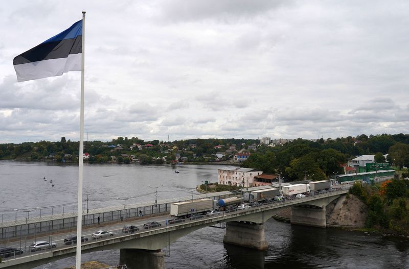 L'Estonie accuse la Russie de transporter des migrants à sa frontière