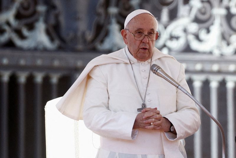 &copy; Reuters. Photo d'archives du pape François. /Photo prise le 8 novembre 2023 à Vatican/REUTERS/Guglielmo Mangiapane