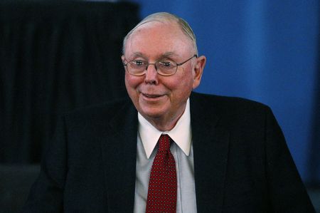 Charlie Munger, who was Warren Buffett's right-hand man at Berkshire, dies at 99 By Reuters